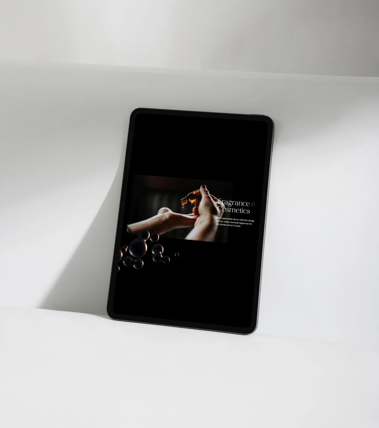Website mockup of ma19 agency